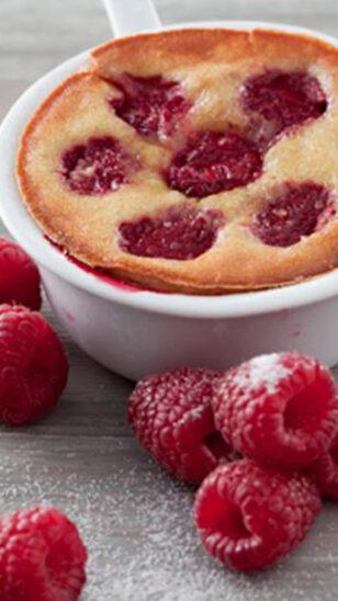 clafoutis_aux_framboises_visuel_616x1096