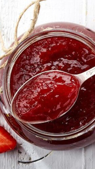 confiture-fraises-616×1096