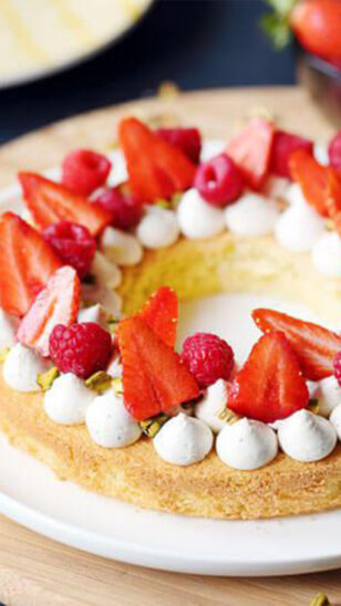 gateau-tarte-vanille-fruits-rouges-616×1096