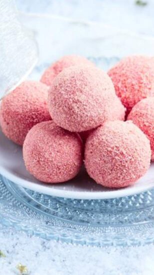 truffes_roses_chocolat_blanc_et_biscuits_roses_de_reims_visuel_616X1096